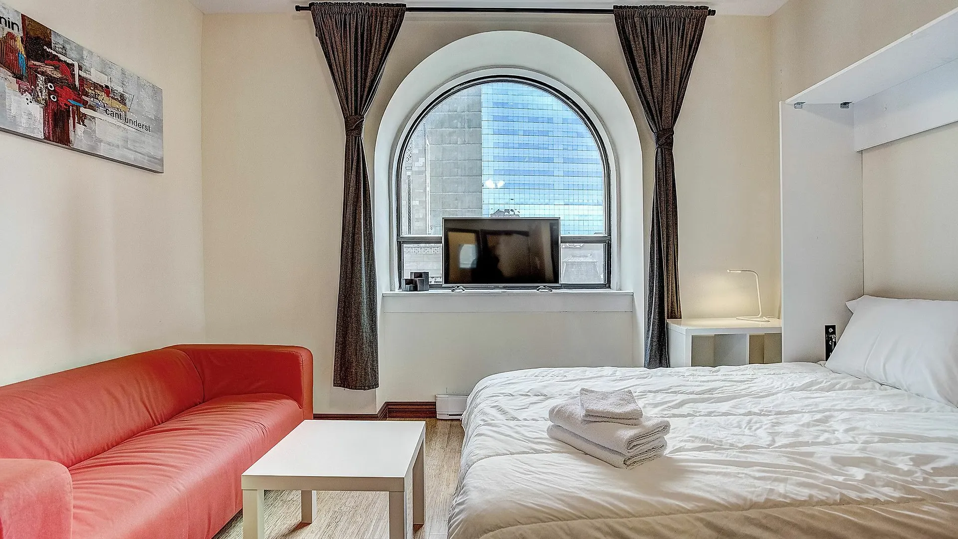 Destination Stays Montreal Downtown 아파트